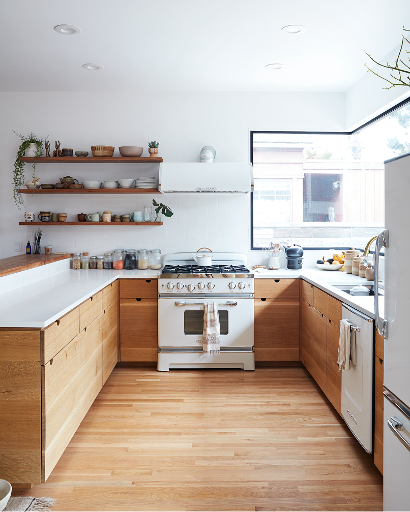 Minimalist open shelving and kitchen design in San Francisco surf pad in Outer Sunset