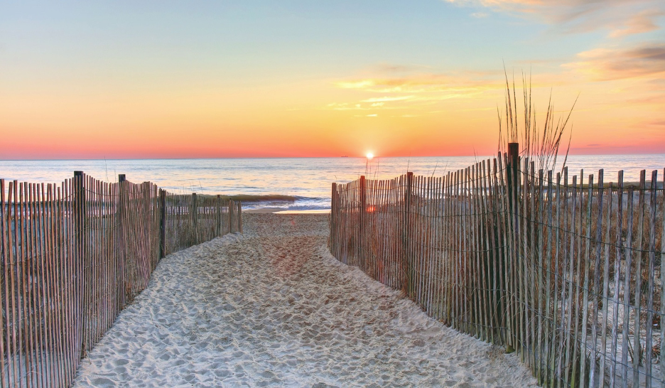 Rehoboth Beach, located in the vibrant town of Rehoboth Beach, Delaware, is a public beach known for its expansive shoreline, soft sand, and bustling boardwalk. 